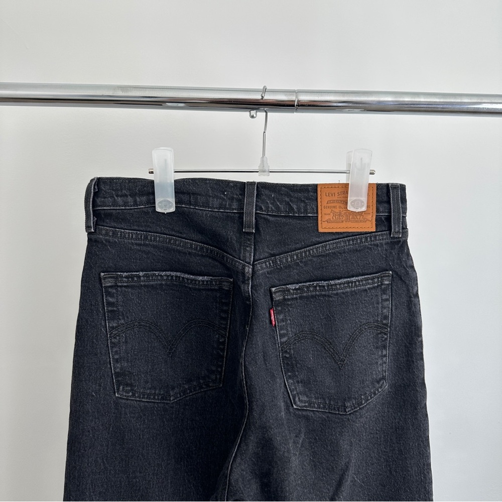 Levis Ribcage Straight Jean